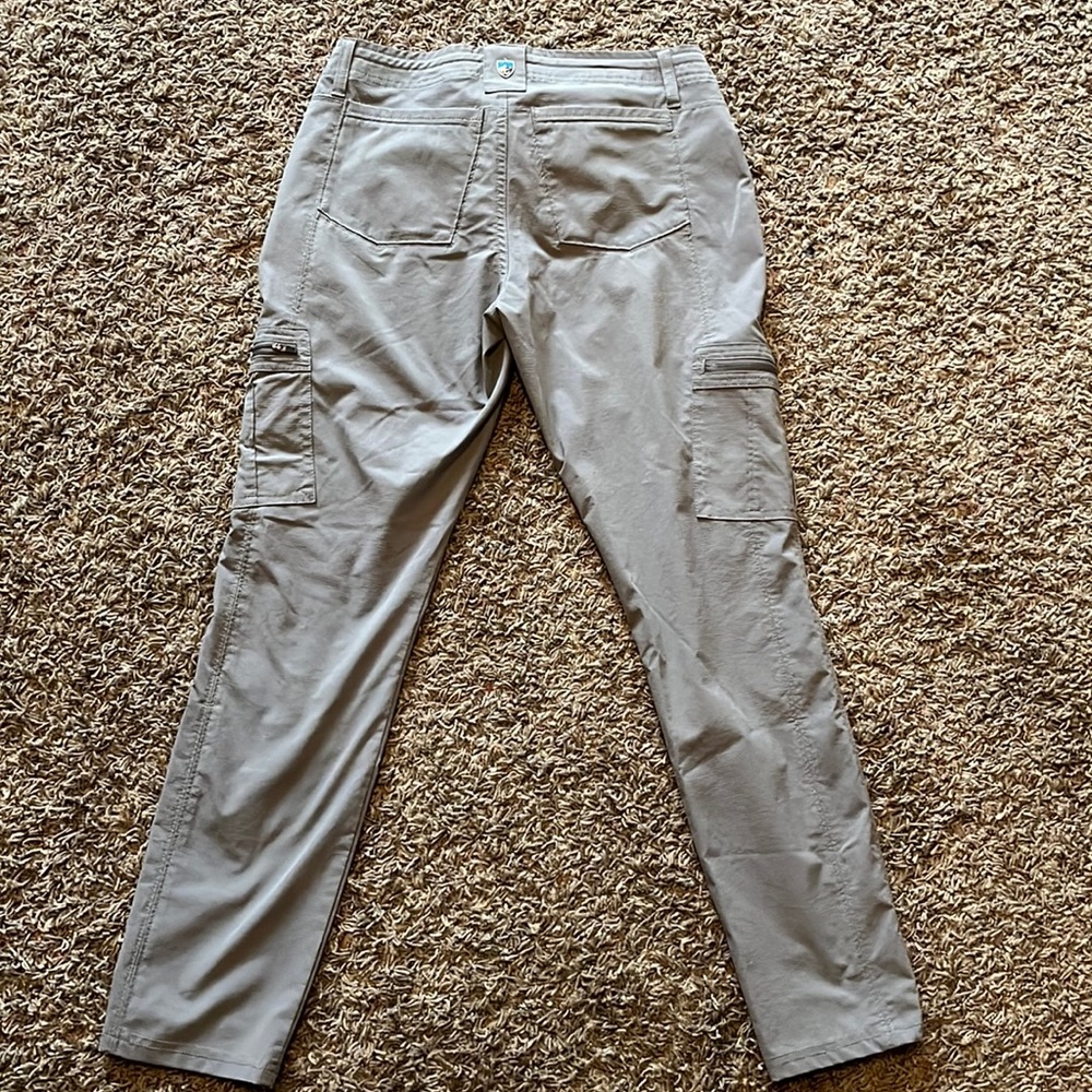 Kühl athletic/hiking pants - lots of utility pockets- 27.5 in inseam